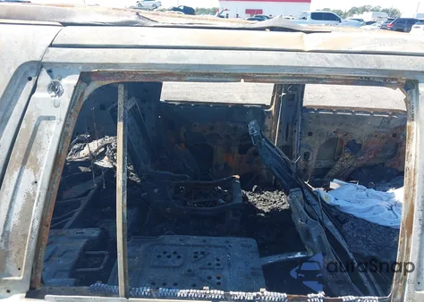 2015 Chevrolet Tahoe Ltz z USA, uszkodzony, nr VIN 1GNSCCKC8FR203061